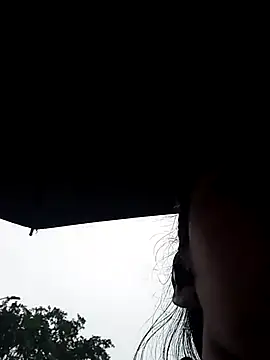 Naomy veracruz  online show from November 6, 2025, 1:15 pm