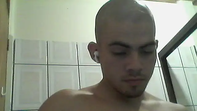 emmasoli online show from December 5, 2024, 1:09 am