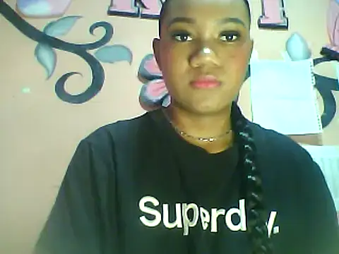 Snapshot of Fariana01 chatting on February 7, 2025, 9:04 pm Fariana01 online show from February 7, 2025, 9:04 pm