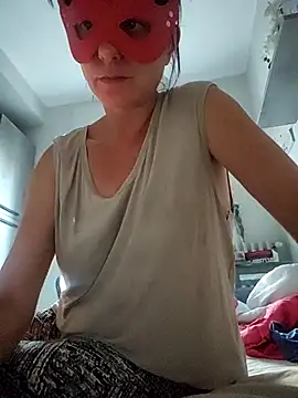 Snapshot of Vagabondainnamorata chatting on October 2, 2025, 4:32 pm Vagabondainnamorata online show from October 2, 2025, 4:32 pm