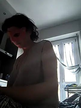 Snapshot of Vagabondainnamorata chatting on September 30, 2025, 4:24 pm Vagabondainnamorata online show from September 30, 2025, 4:24 pm