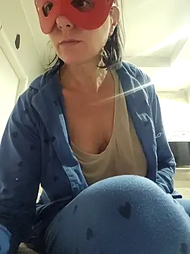 Snapshot of Vagabondainnamorata chatting on November 4, 2025, 4:16 am Vagabondainnamorata online show from November 4, 2025, 4:16 am