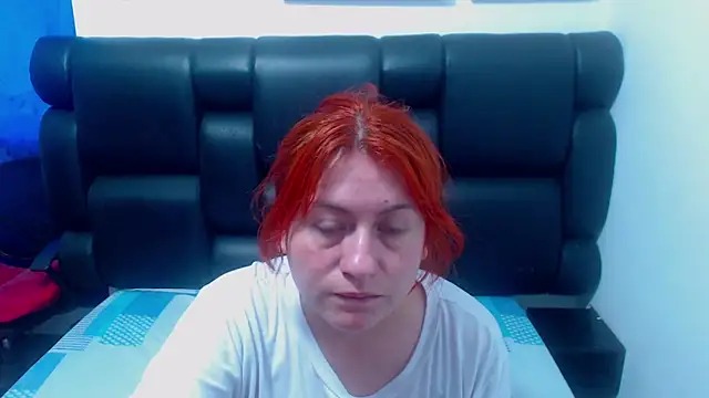 XxMiaSexxyHotxX online show from October 2, 2025, 2:09 pm