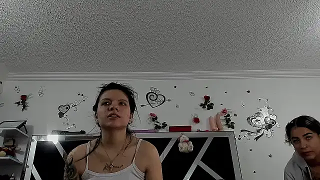 abby eemily online show from October 31, 2025, 12:24 pm