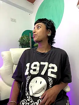 LollaByer online show from November 23, 2025, 9:03 pm