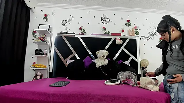 thedream girls online show from October 29, 2025, 12:15 pm