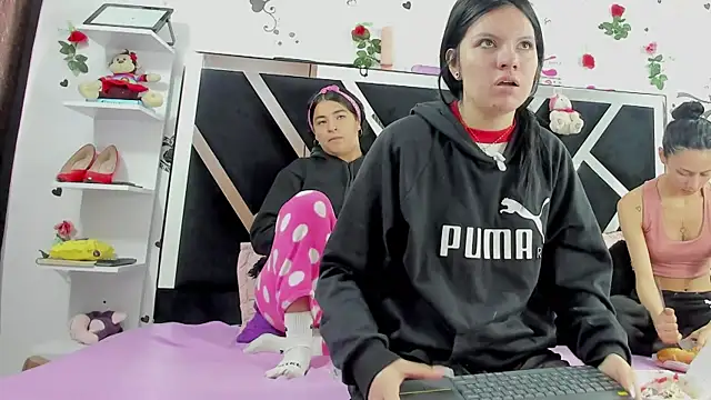 thedream girls online show from October 6, 2025, 12:17 pm