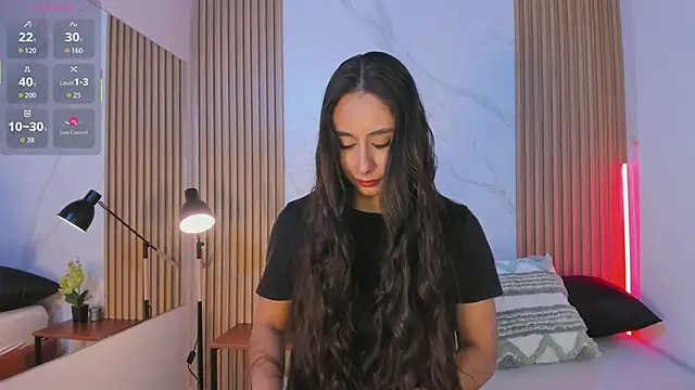 Snapshot of Julia_Martinez_ chatting on February 18, 2026, 11:28 am Julia Martinez online show from February 18, 2026, 11:28 am