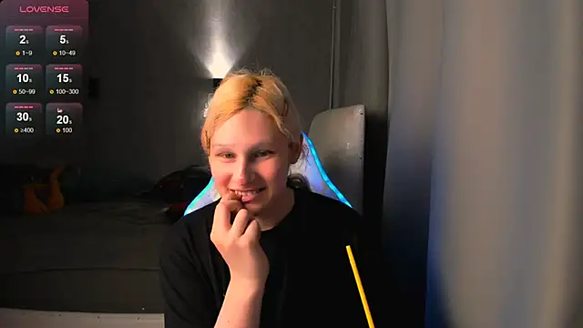 Kleo Godde online show from October 25, 2025, 9:48 pm