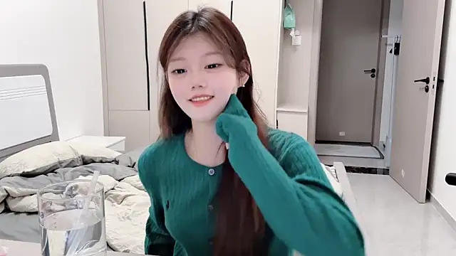 Snapshot of yangyang-1115 chatting on September 21, 2025, 5:23 am yangyang-1115 online show from September 21, 2025, 5:23 am