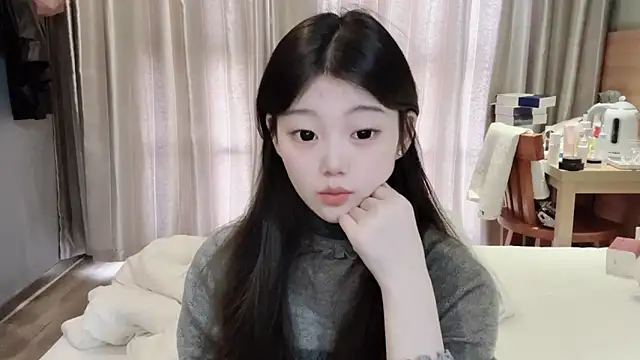 yangyang-1115 online show from February 27, 2025, 7:08 am