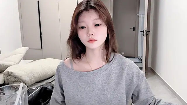 Snapshot of yangyang-1115 chatting on October 8, 2025, 4:58 am yangyang-1115 online show from October 8, 2025, 4:58 am