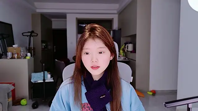 yangyang-1115 online show from December 23, 2025, 6:23 am