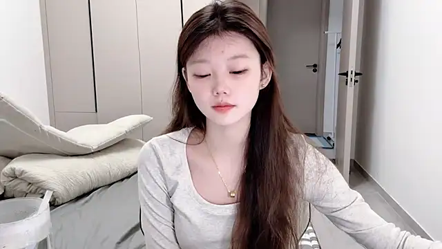 Snapshot of yangyang-1115 chatting on October 7, 2025, 4:57 am yangyang-1115 online show from October 7, 2025, 4:57 am