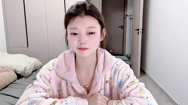 Snapshot of yangyang-1115 chatting on October 15, 2025, 4:15 pm yangyang-1115 online show from October 15, 2025, 4:15 pm