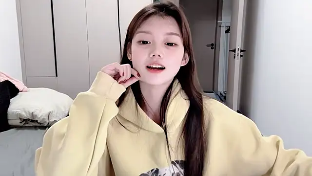 Snapshot of yangyang-1115 chatting on October 18, 2025, 4:42 pm yangyang-1115 online show from October 18, 2025, 4:42 pm