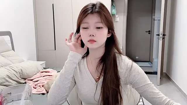 Snapshot of yangyang-1115 chatting on September 30, 2025, 5:35 am yangyang-1115 online show from September 30, 2025, 5:35 am