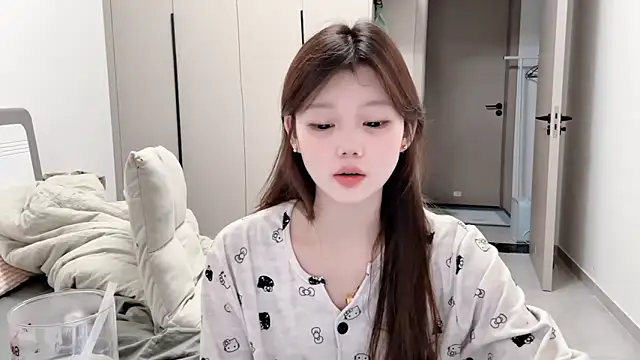 Snapshot of yangyang-1115 chatting on October 1, 2025, 4:50 am yangyang-1115 online show from October 1, 2025, 4:50 am