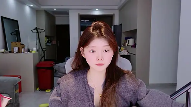 yangyang-1115 online show from December 16, 2025, 5:44 am