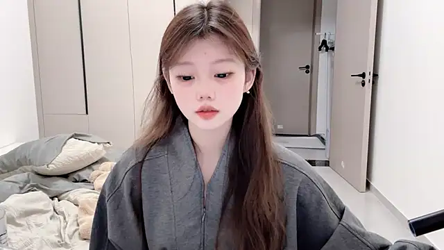 Snapshot of yangyang-1115 chatting on September 23, 2025, 5:14 am yangyang-1115 online show from September 23, 2025, 5:14 am