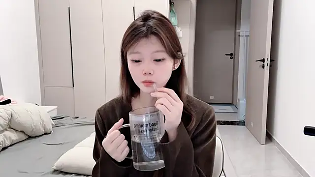 Snapshot of yangyang-1115 chatting on September 29, 2025, 6:09 am yangyang-1115 online show from September 29, 2025, 6:09 am