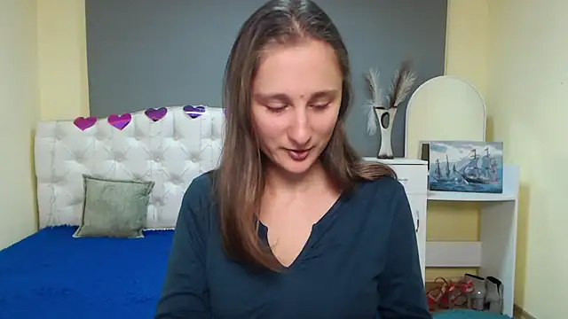 Snapshot of MichelLeee chatting on October 7, 2025, 11:22 am MichelLeee online show from October 7, 2025, 11:22 am