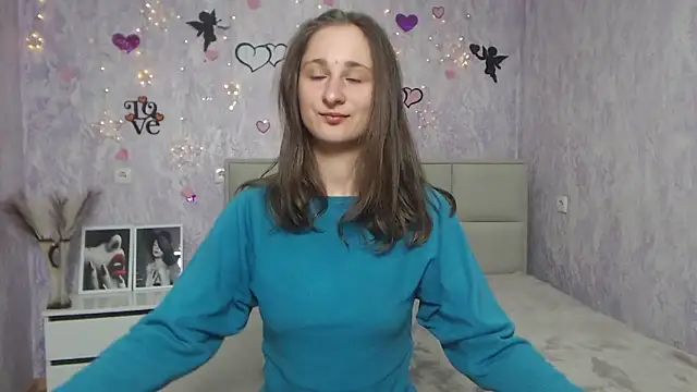 MichelLeee online show from February 13, 2025, 12:11 pm