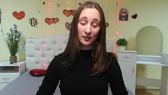 MichelLeee online show from February 12, 2025, 3:16 pm
