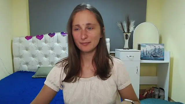 Snapshot of MichelLeee chatting on September 22, 2025, 11:16 am MichelLeee online show from September 22, 2025, 11:16 am