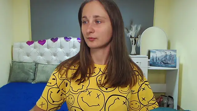 Snapshot of MichelLeee chatting on September 17, 2025, 11:12 am MichelLeee online show from September 17, 2025, 11:12 am