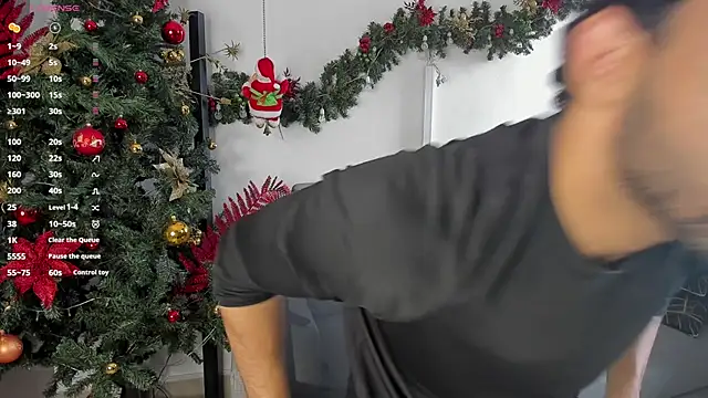 Snapshot of andrewChris_ chatting on December 23, 2024, 1:03 pm andrewChris online show from December 23, 2024, 1:03 pm