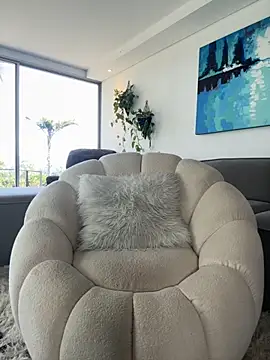 DimitriSullivan  online show from September 22, 2025, 8:59 pm