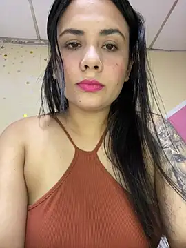 Leyna Kenet online show from May 15, 2026, 2:09 am