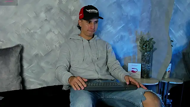 Snapshot of -Bruno-Bs chatting on October 16, 2025, 12:19 am -Bruno-Bs online show from October 16, 2025, 12:19 am