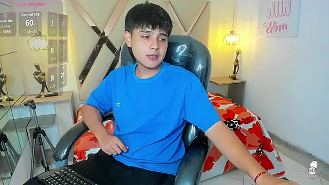 AndrewPherson online show from September 21, 2025, 12:43 pm