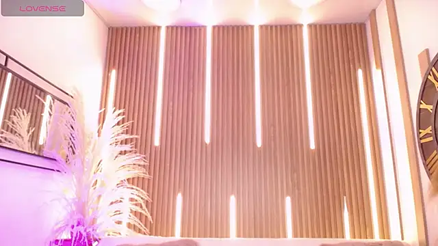 Snapshot of Aniie_Doll chatting on October 2, 2025, 8:56 pm Aniie Doll online show from October 2, 2025, 8:56 pm