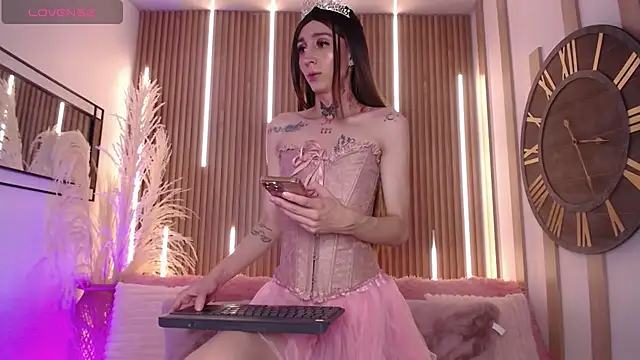 Snapshot of Aniie_Doll chatting on September 24, 2025, 8:26 pm Aniie Doll online show from September 24, 2025, 8:26 pm