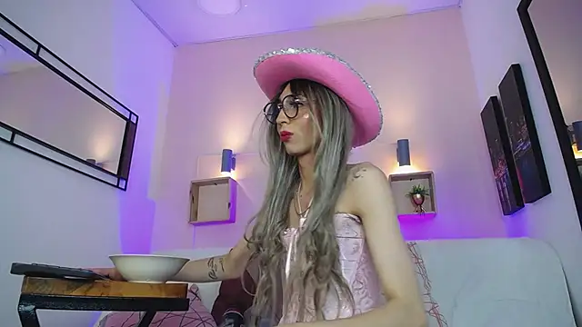 Aniie Doll online show from March 3, 2025, 6:42 am