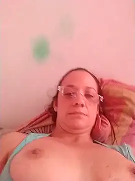 nicolle milf1978 online show from March 15, 2025, 1:29 pm