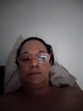 nicolle milf1978 online show from May 21, 2026, 12:24 pm