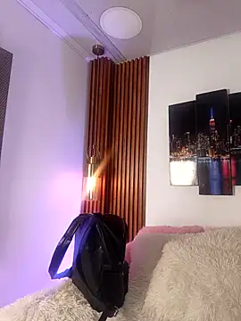 Noah Xitruxx online show from October 6, 2025, 1:01 pm