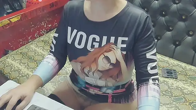 Lily4yourfun online show from November 14, 2025, 6:50 am