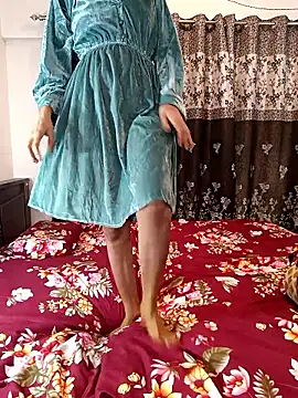 Cute-Bhavya online show from October 7, 2025, 6:47 am