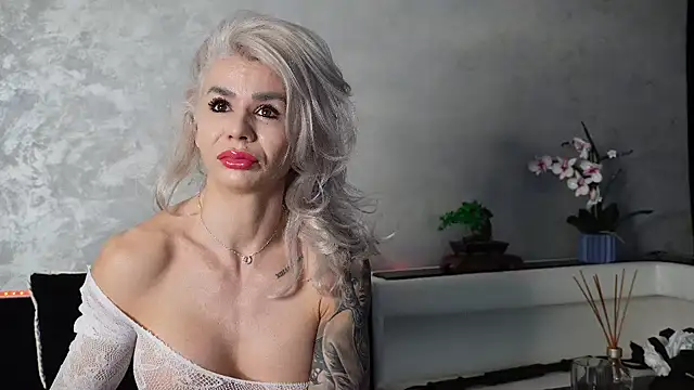 SquirtyFit Devil online show from February 26, 2025, 12:41 am