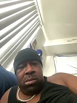 GOODCHOCOLATEDICK online show from December 14, 2024, 5:47 pm