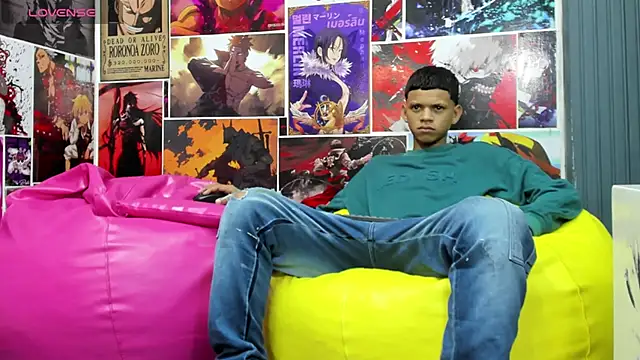 Snapshot of Jeffry_wolvess chatting on February 10, 2025, 12:39 pm Jeffry wolvess online show from February 10, 2025, 12:39 pm