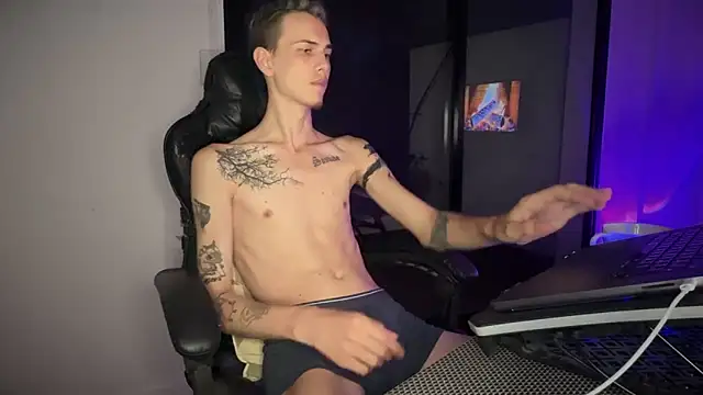 Den BlueXx online show from February 19, 2026, 1:46 am