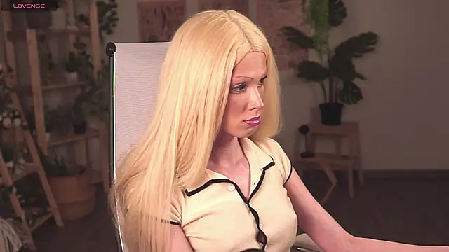 PamelamyDreamys online show from November 15, 2025, 5:06 pm