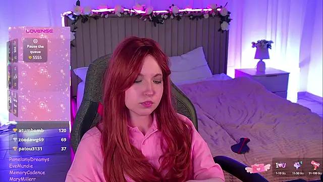 Snapshot of PamelamyDreamys chatting on November 1, 2025, 7:52 pm PamelamyDreamys online show from November 1, 2025, 7:52 pm