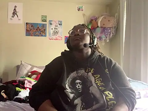 BigKittyRaven online show from January 5, 2026, 5:27 pm